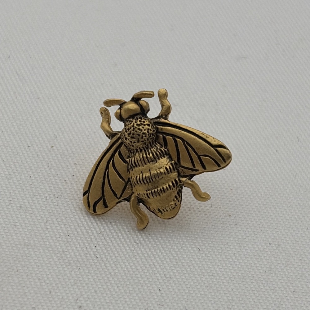Honey Bee Flying Insect Gold Tone Lapel Hat Pin